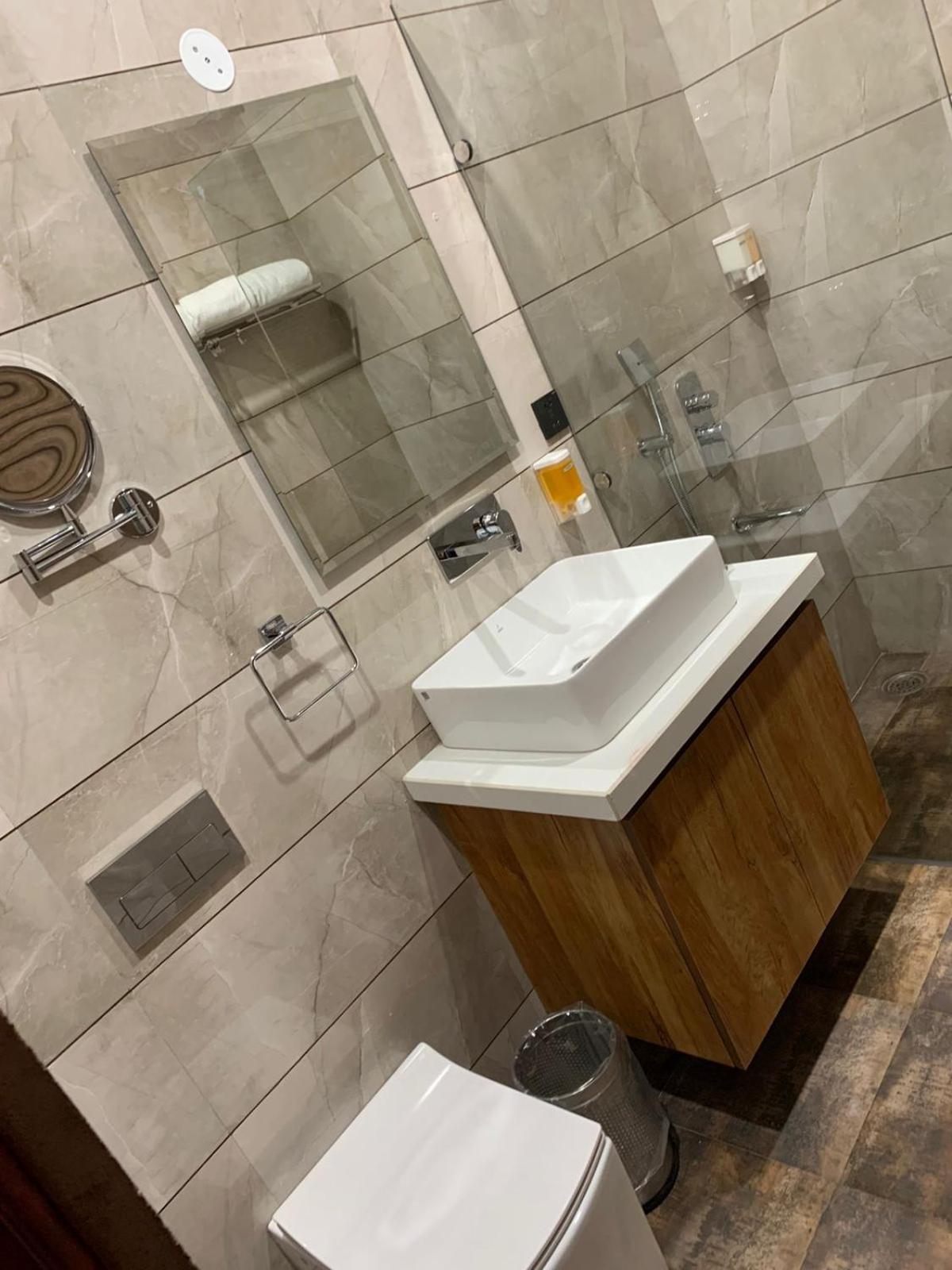 Hotel Miracle Resort Phagwāra Zewnętrze zdjęcie