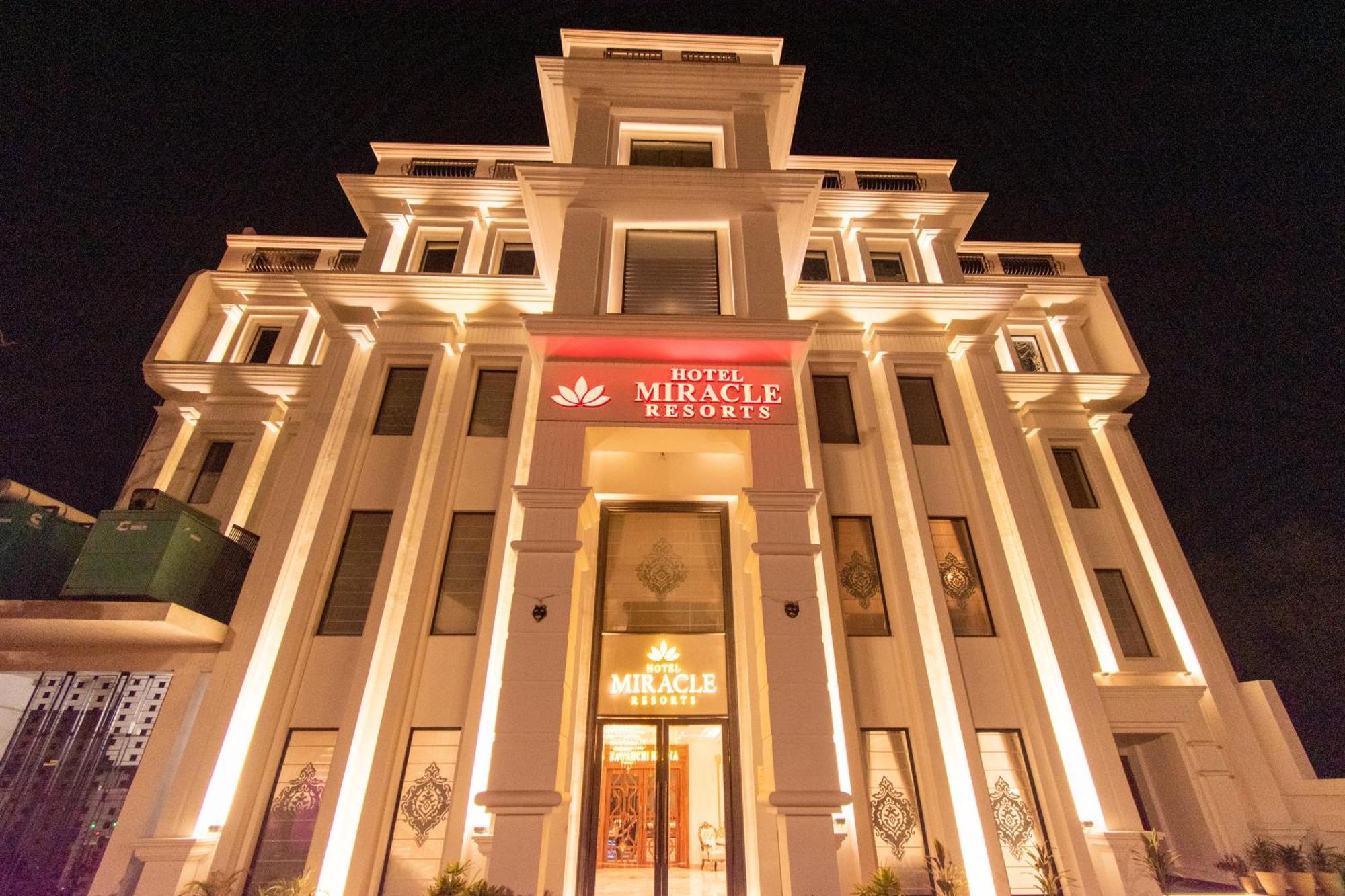 Hotel Miracle Resort Phagwāra Zewnętrze zdjęcie