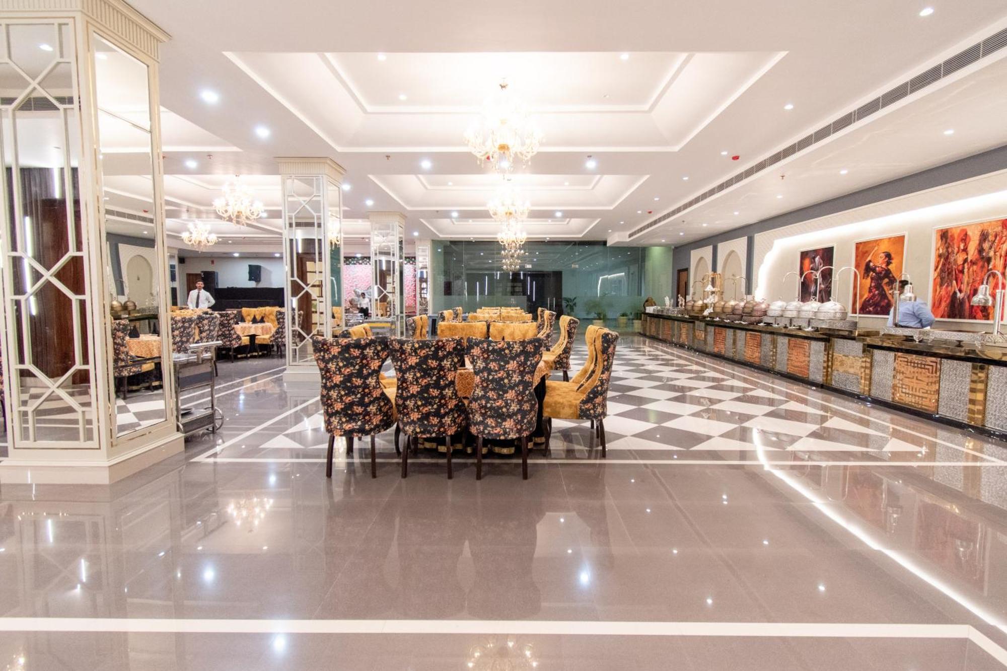 Hotel Miracle Resort Phagwāra Zewnętrze zdjęcie