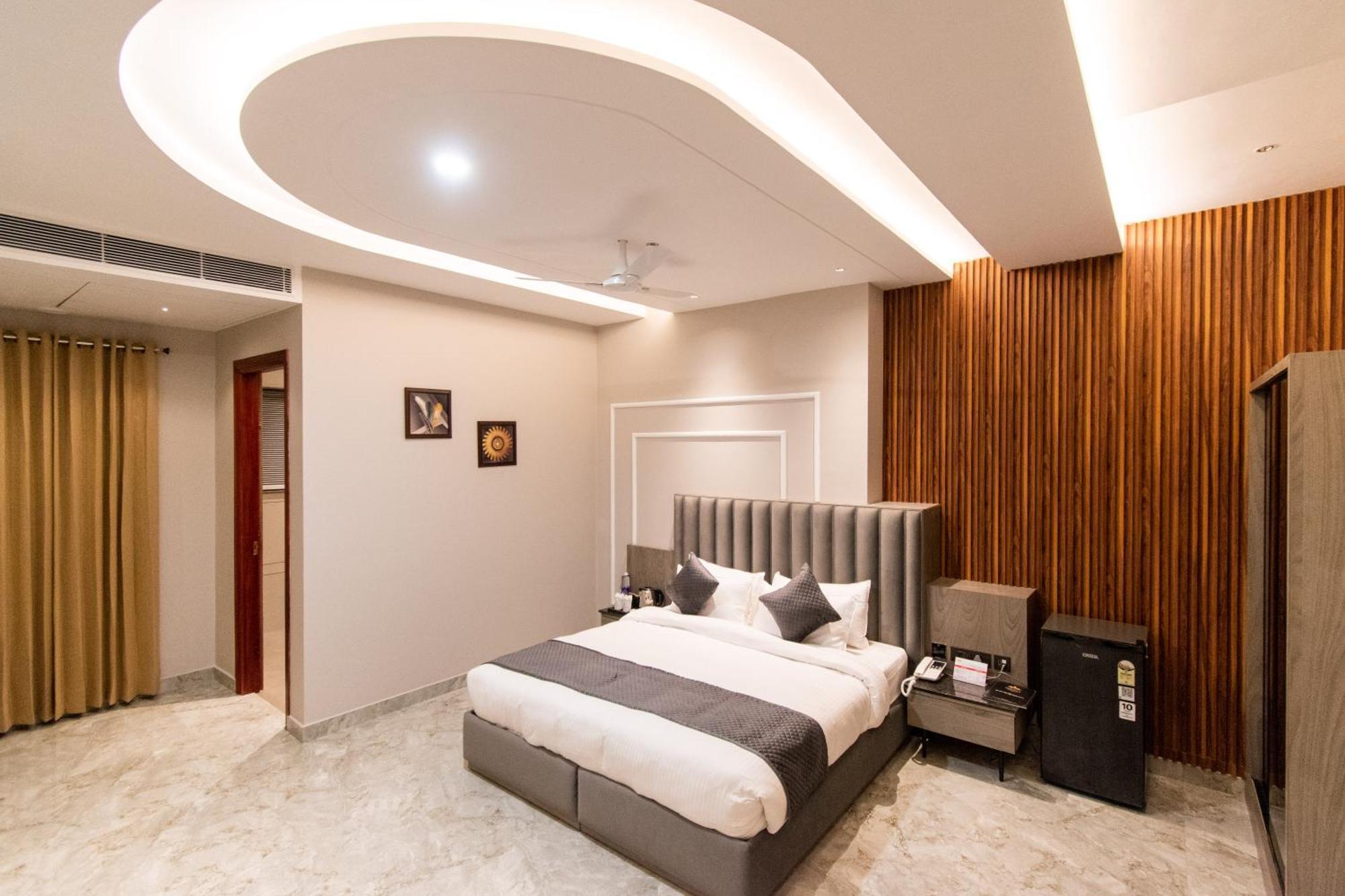 Hotel Miracle Resort Phagwāra Zewnętrze zdjęcie